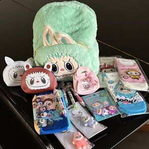 💝Kids Monster Plush Mint Green Backpack bundled w/ 14 Monsters accessories 💝